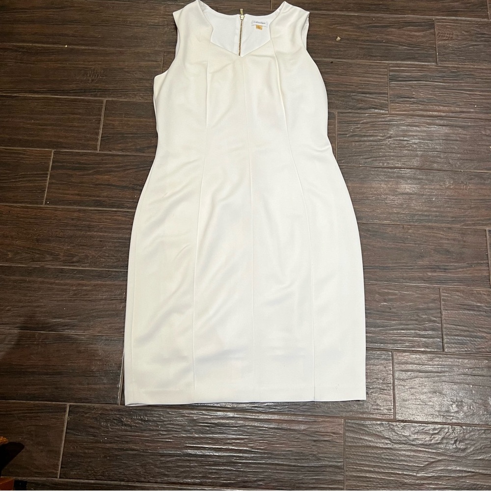 Calvin Klein Womens Plus Sz 14 White V-Neck Back Zip Sleeveless Dress Lined cc